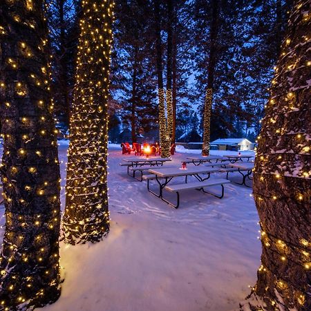 Ridgeview Resort Radium Hot Springs Exterior photo
